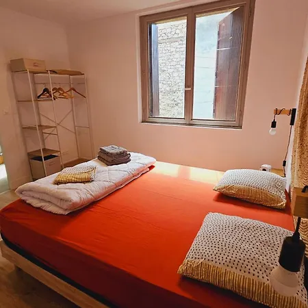 Casa vacanze Belle Maison Rénovée Au Centre De Sacré-cœur *